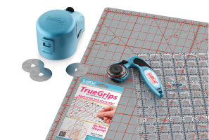 Truecut My Comfort Rotary Cutter - 60Mm Ergonomic Rotary Cutter With Track  & Guide System For Truecut Rulers - Truecut 60Mm Ergonomic My Comfort  Rotary Cutter From The Grace Company 