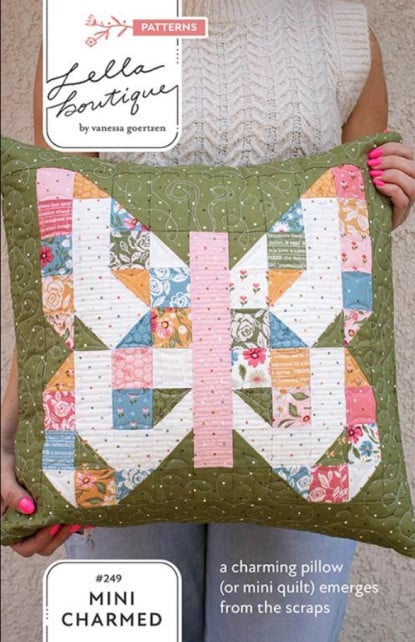 Pattern - Mini Charmed Pillow (Moda)